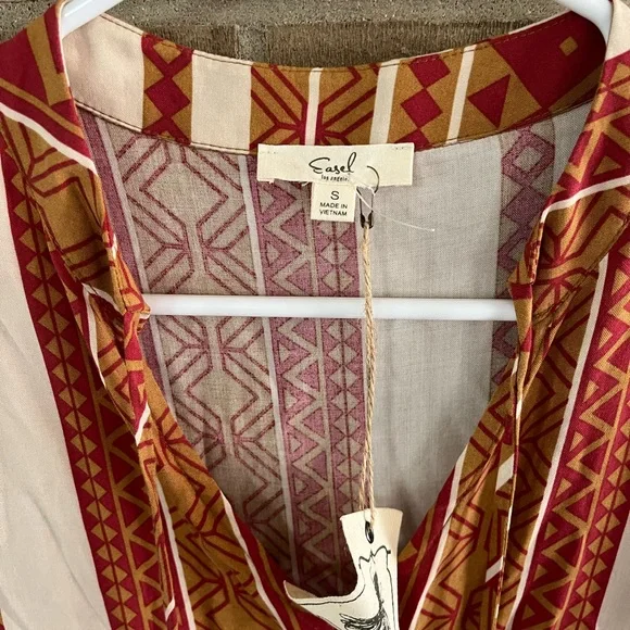 Easel Maxi Dress - Picture 4 of 4